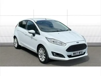 Used Ford Fiesta Titanium 125 HP (91 kW) 2017 White Hatchback