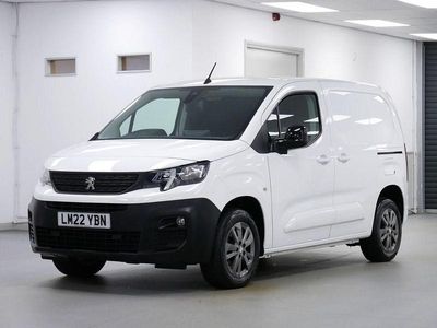 Used Peugeot Partner Premium 130 HP (95 kW) 2022 White MPV