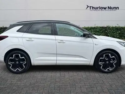 Used Vauxhall Grandland X Ultimate 225 HP (165 kW) 2024 White SUV