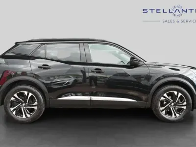 Second-hand Peugeot 2008 GT 129 CP (94 kW) 2022 Negru SUV