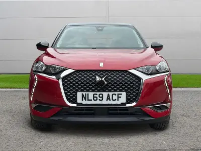 Begagnad DS Automobiles DS3 Crossback Prestige 100 HK (73 kW) 2019 Röd SUV