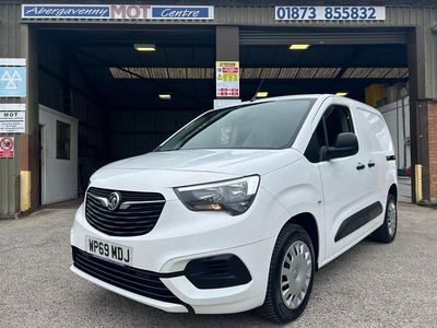 White Used 2019 Vauxhall Combo Sportive MPV | £8,495 (A bit pricey)
