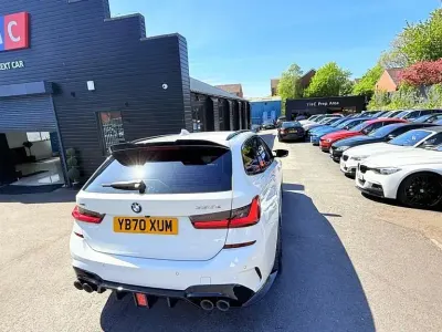 Begagnad BMW 330e M Sport 2021 Vit Kombi