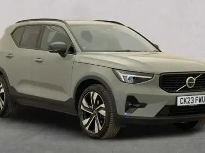Used Volvo XC40 Ultimate 197 HP (144 kW) 2023 Green SUV