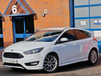 Usado Ford Focus ST-Line 2018 Branco Citadino