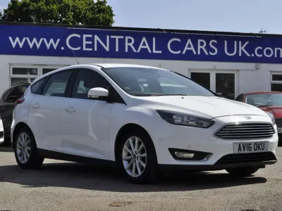 Used Ford Focus Titanium 2016 White Hatchback
