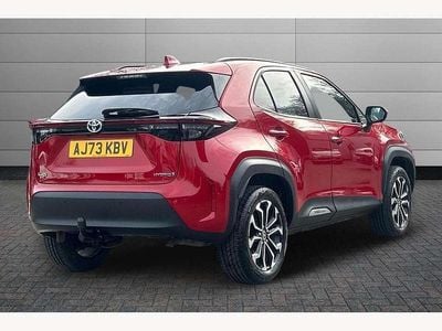Used Toyota Yaris Cross Design 116 HP (85 kW) 2024 Red SUV