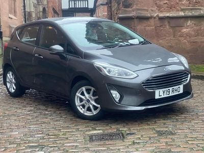 Used Ford Fiesta Zetec 100 HP (73 kW) 2019 Grey Hatchback