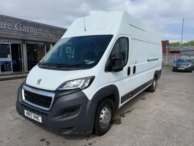 Used Peugeot Boxer 130 HP (95 kW) 2017 White Van
