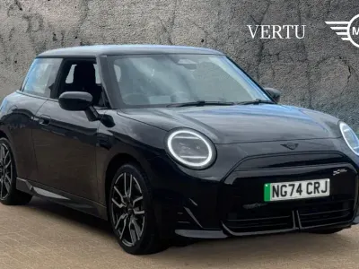 Używany Mini Cooper SE Hatch 158 kW (215 KM) 2024 Czarny Hatchback