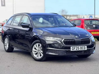 Używany Skoda Octavia SE Technology 150 KM (110 kW) 2025 Czarny Kombi