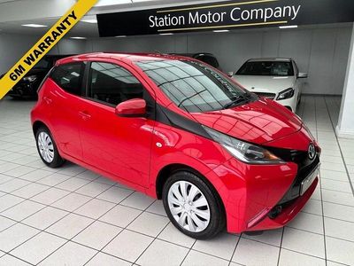 Used Toyota Aygo X-play 68 HP (50 kW) 2017 Red Hatchback