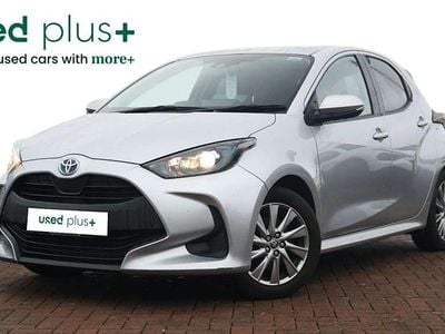 Used Toyota Yaris Hybrid 116 HP (85 kW) 2022 Silver Hatchback