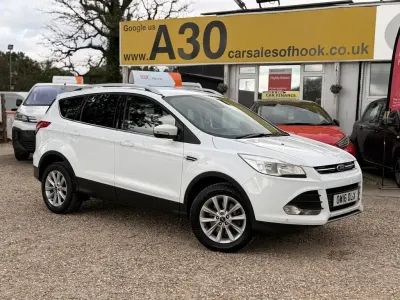 Used Ford Kuga Titanium 150 HP (110 kW) 2016 White SUV