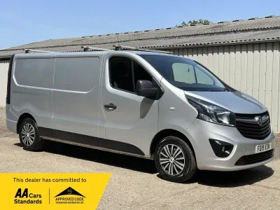 Used Vauxhall Vivaro Sportive 120 HP (88 kW) 2019 Silver MPV