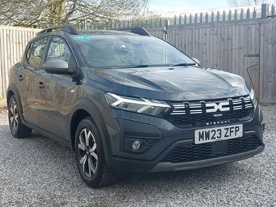 Begagnad Dacia Sandero Journey 91 HK (66 kW) 2023 Grå Halvkombi