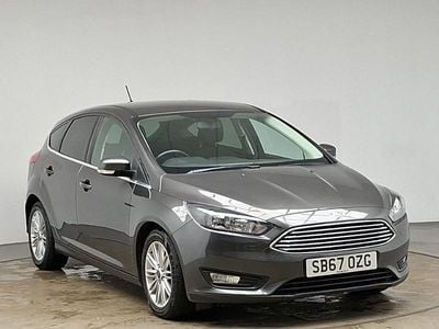 Used Ford Focus Zetec 120 HP (88 kW) 2017 Silver Hatchback