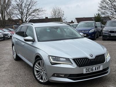 Used Skoda Superb SE L Executive 190 HP (139 kW) 2016 Silver Estate