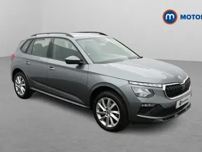 Käytetty Skoda Kamiq SE 95 HP (69 kW) 2024 Harmaa Katumaasturi