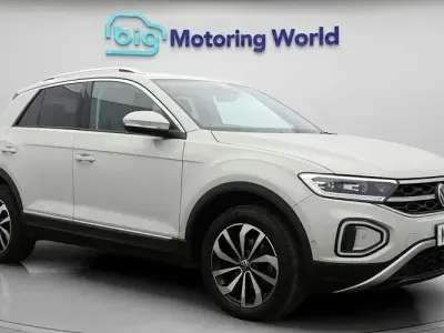 Usado VW T-Roc Style 150 HP (110 kW) 2025 SUV