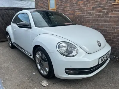 Used VW Beetle Sportline 140 HP (102 kW) 2015 White Hatchback