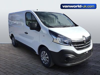 White Used 2024 Renault Trafic MPV | £19,990 (Fair price)