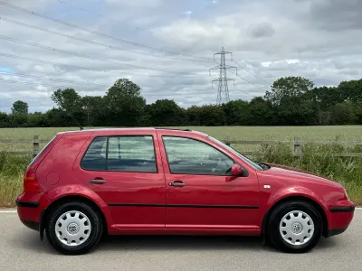 Used VW Golf IV S 2002 Red Hatchback