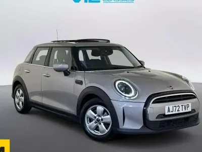 Usado Mini Cooper Classic 136 CV (100 kW) 2022 Gris Utilitario
