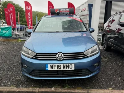 Usado VW Golf Sportsvan SE 2016 Azul Monovolumen