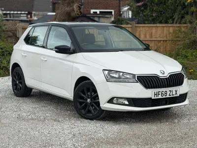 Usado Skoda Fabia Colour Edition 75 HP (55 kW) 2018 Branco Citadino