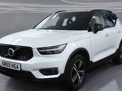 Used Volvo XC40 R-Design 150 HP (110 kW) 2020 SUV