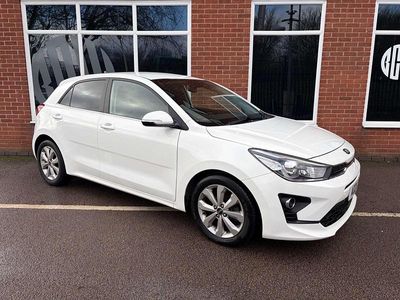 Used Kia Rio 118 HP (86 kW) 2021 White Hatchback