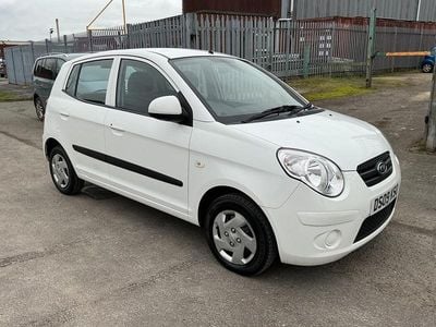 Used Kia Picanto 60 HP (44 kW) 2009 White Hatchback