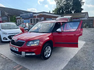 Used Skoda Yeti 110 HP (80 kW) 2014 Red SUV