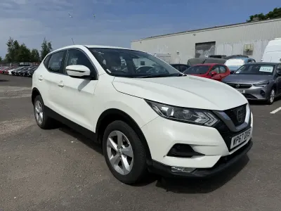 Used Nissan Qashqai Acenta 2018 White SUV