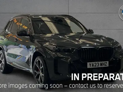 Begagnad BMW X5 M Sport 294 HK (216 kW) 2023 Grå SUV