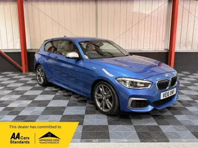 Używany BMW M135 Comfort Edition 2016 Niebieski Hatchback