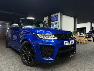 Używany Land Rover Range Rover Sport SVR 575 KM (422 kW) 2019 Niebieski SUV