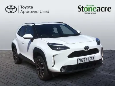 Used Toyota Yaris Cross Design 113 HP (83 kW) 2024 White SUV