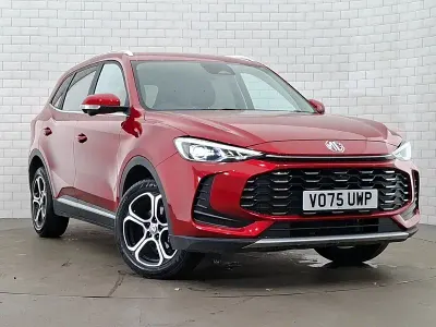 Used MG ZS SE 115 HP (84 kW) 2025 Red SUV