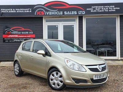 Used Vauxhall Corsa Club 89 HP (65 kW) 2009 Gold Hatchback
