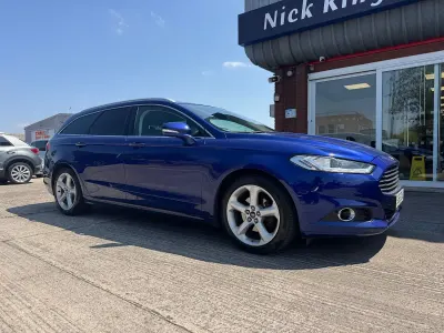 Used Ford Mondeo Titanium 180 HP (132 kW) 2016 Impact blue pearl Estate