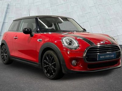 Used Mini Cooper Hatch 134 HP (98 kW) 2017 Red Hatchback