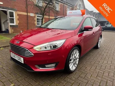 Gebraucht Ford Focus Titanium X 120 PS (88 kW) 2017 Rot Kombi