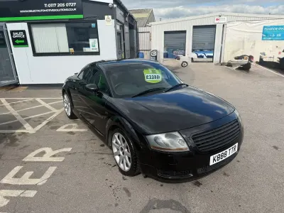 Usado Audi TT Business 225 CV (165 kW) 2002 Negro Coupe
