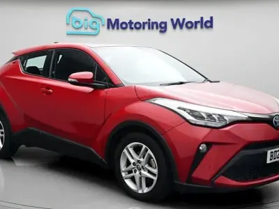 Used Toyota C-HR 122 HP (89 kW) 2023 Red SUV