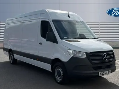 Gebraucht Mercedes Sprinter Progressive 150 PS (110 kW) 2025 Van