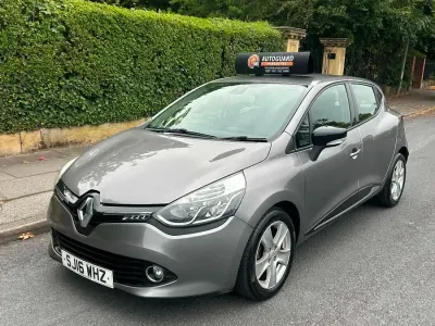 Used Renault Clio Dynamique 75 HP (55 kW) 2016 Grey Hatchback