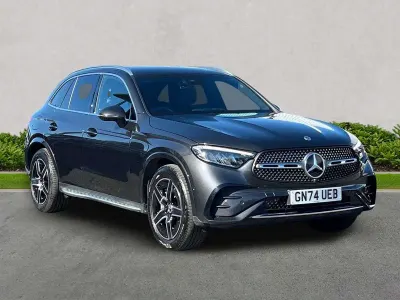 Begagnad Mercedes GLC300e AMG line 2024 Grå Kombi