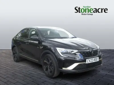 Usado Renault Arkana Engineered 140 HP (102 kW) 2023 Preto SUV